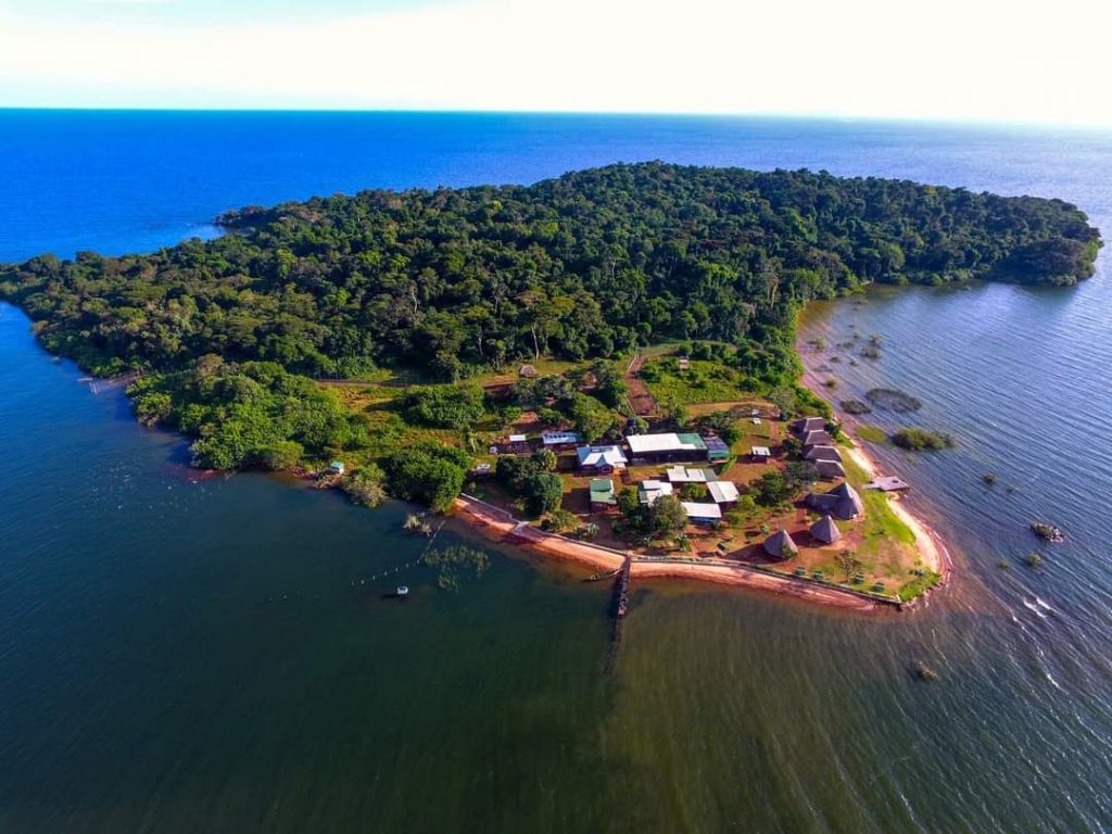 Island and tropical lake experience